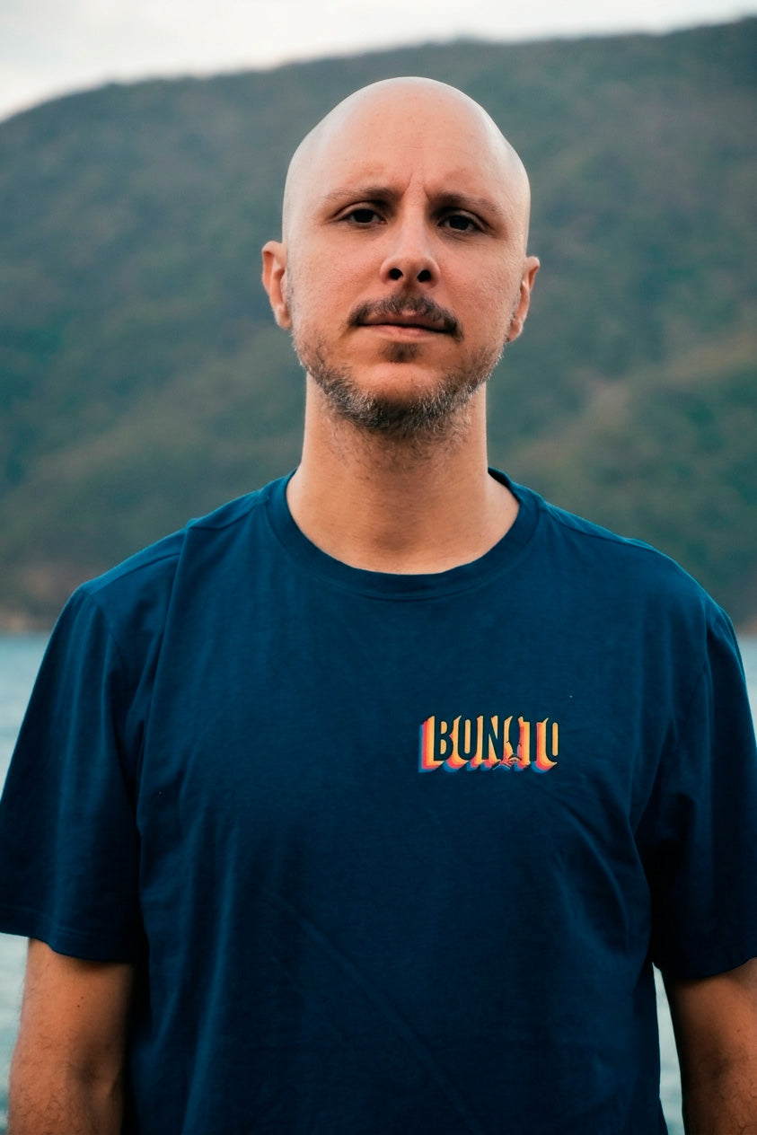 Camiseta Retro Caribe